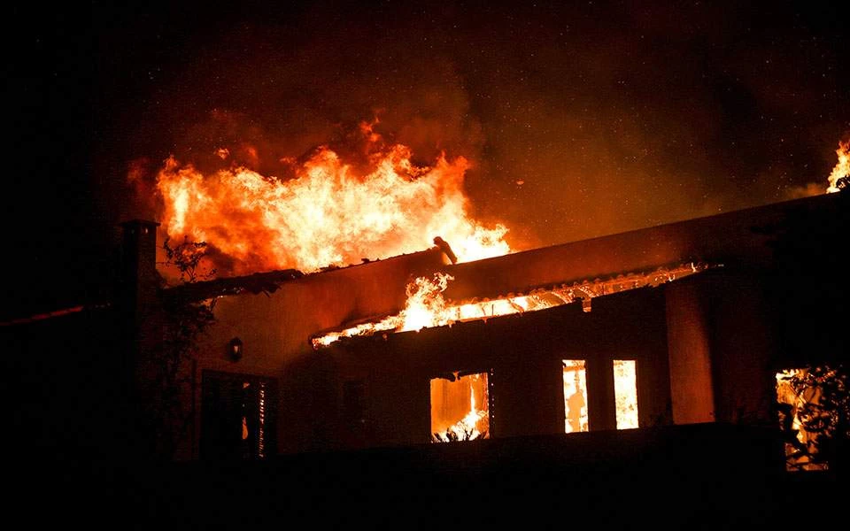 Η σύγκριση δύο μεγάλων πυρκαγιών – Ηλεία 2007 και Μάτι 2018
